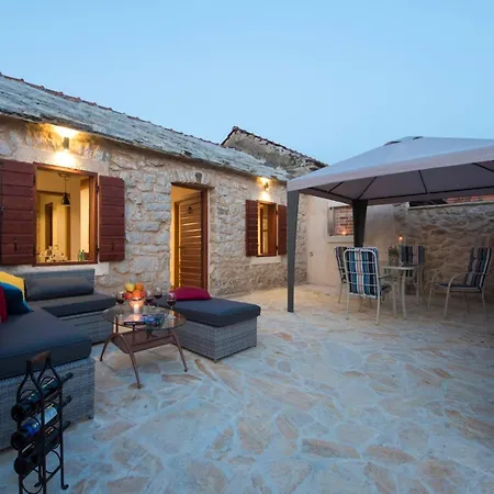 Vikendica Near Vrana And Adriatic Sea
